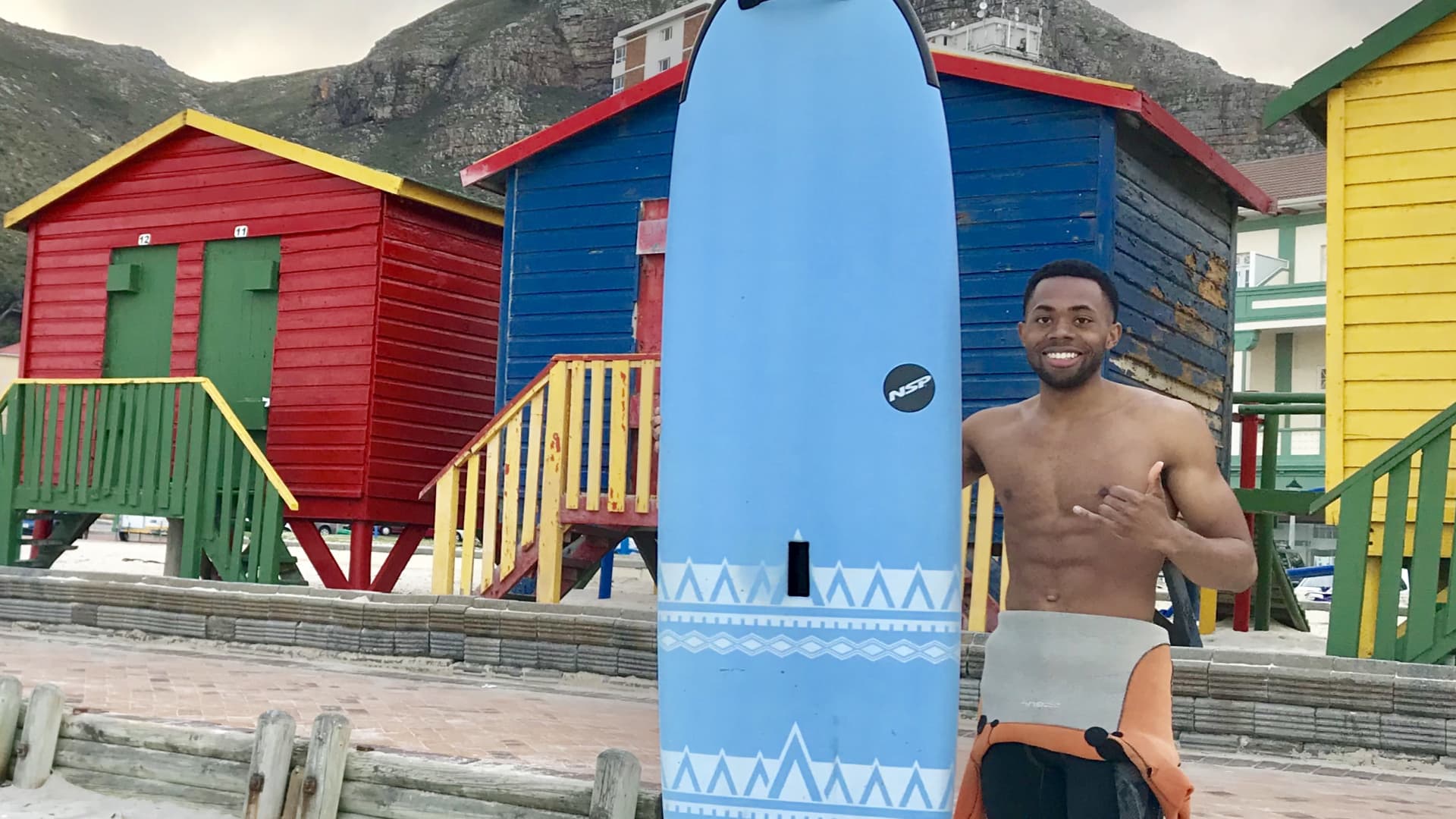 34-year-old works remotely from Mexico City, makes $350,000 a year