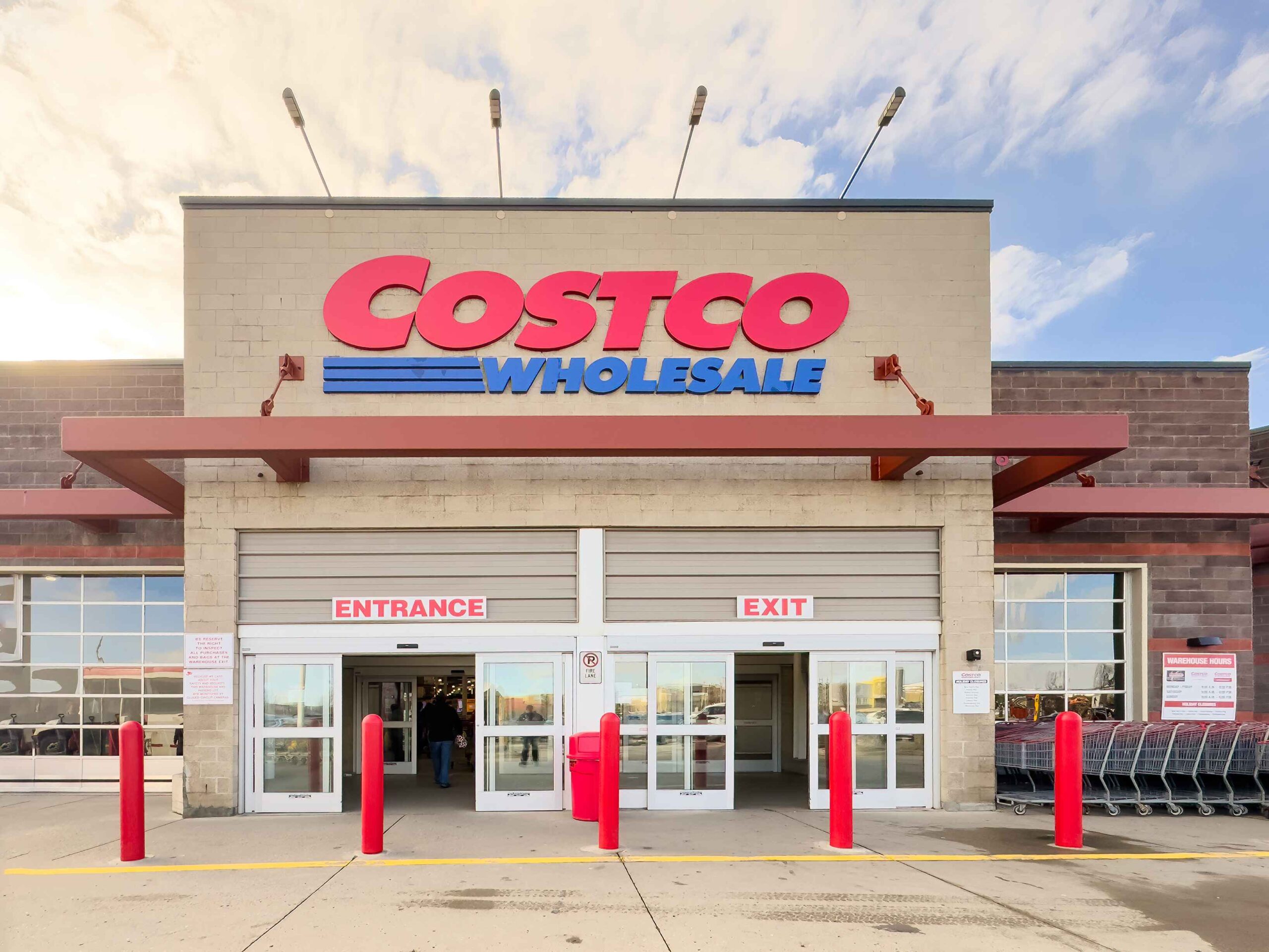 10 Weird Little Hacks Costco Shoppers Should Know