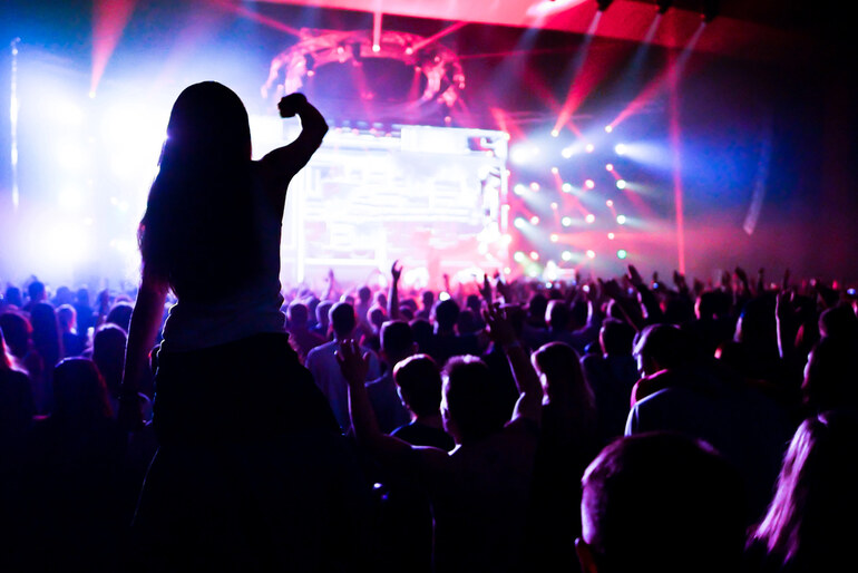 How Online Coupon Codes Make Concerts nd Music Events More Affordable