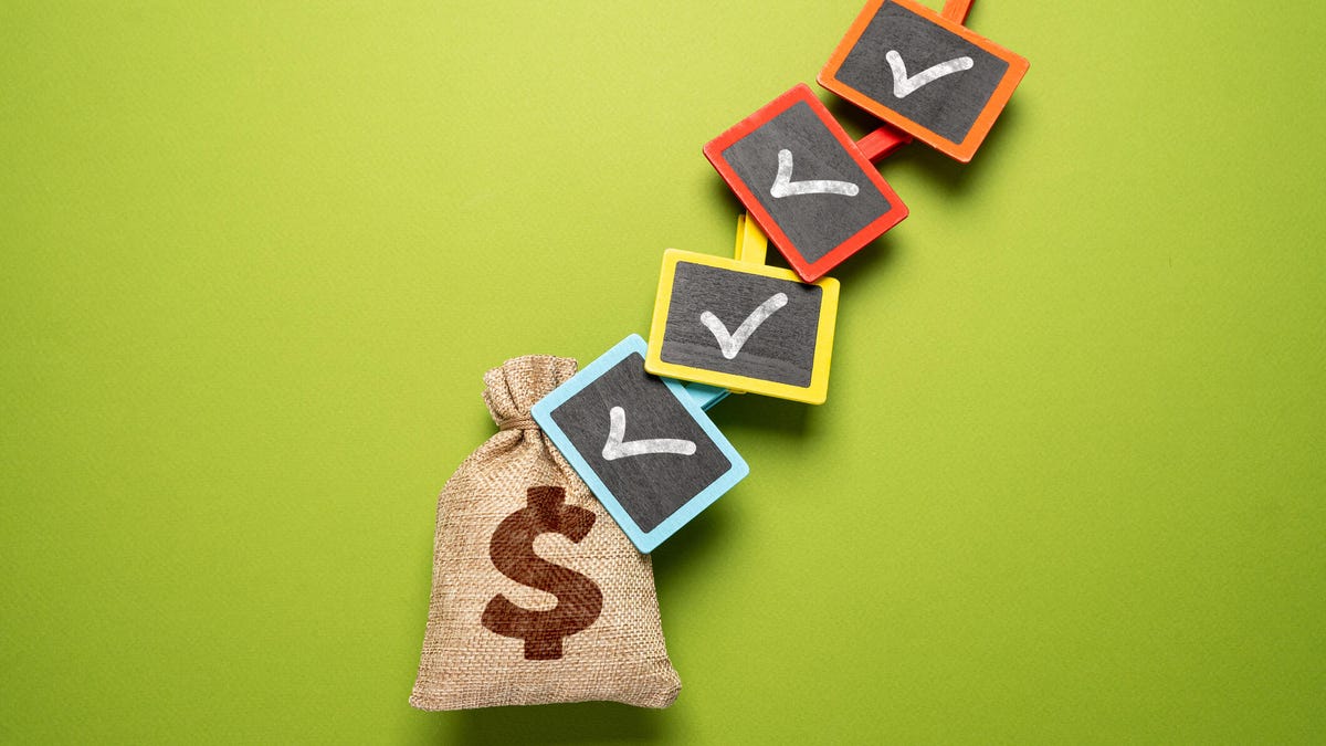 What’s a Layoff Fund? Here’s How Much Money to Save and Where to Stash It
