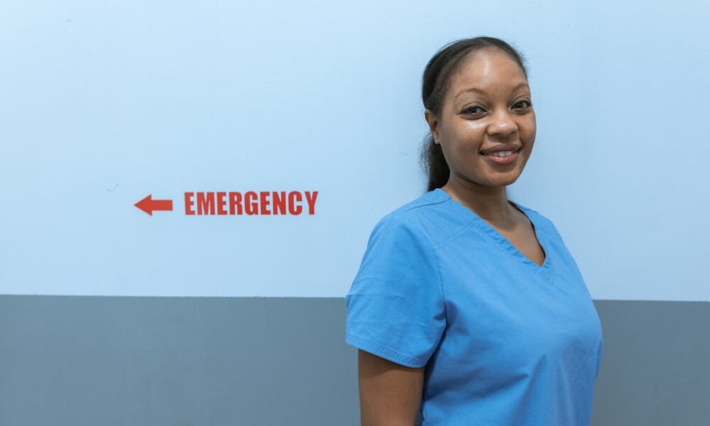 How to Earn CE Credits While on Travel Nursing Assignments