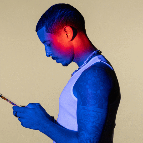 7 ways the lower middle class unintentionally give away their income level on social media – VegOut