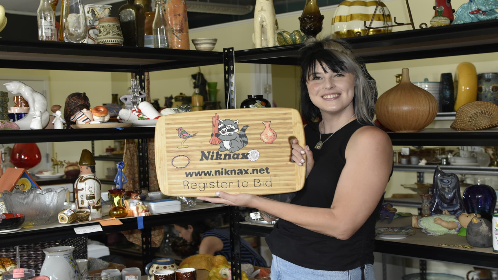 How I turned thrifting side hustle into full-time work