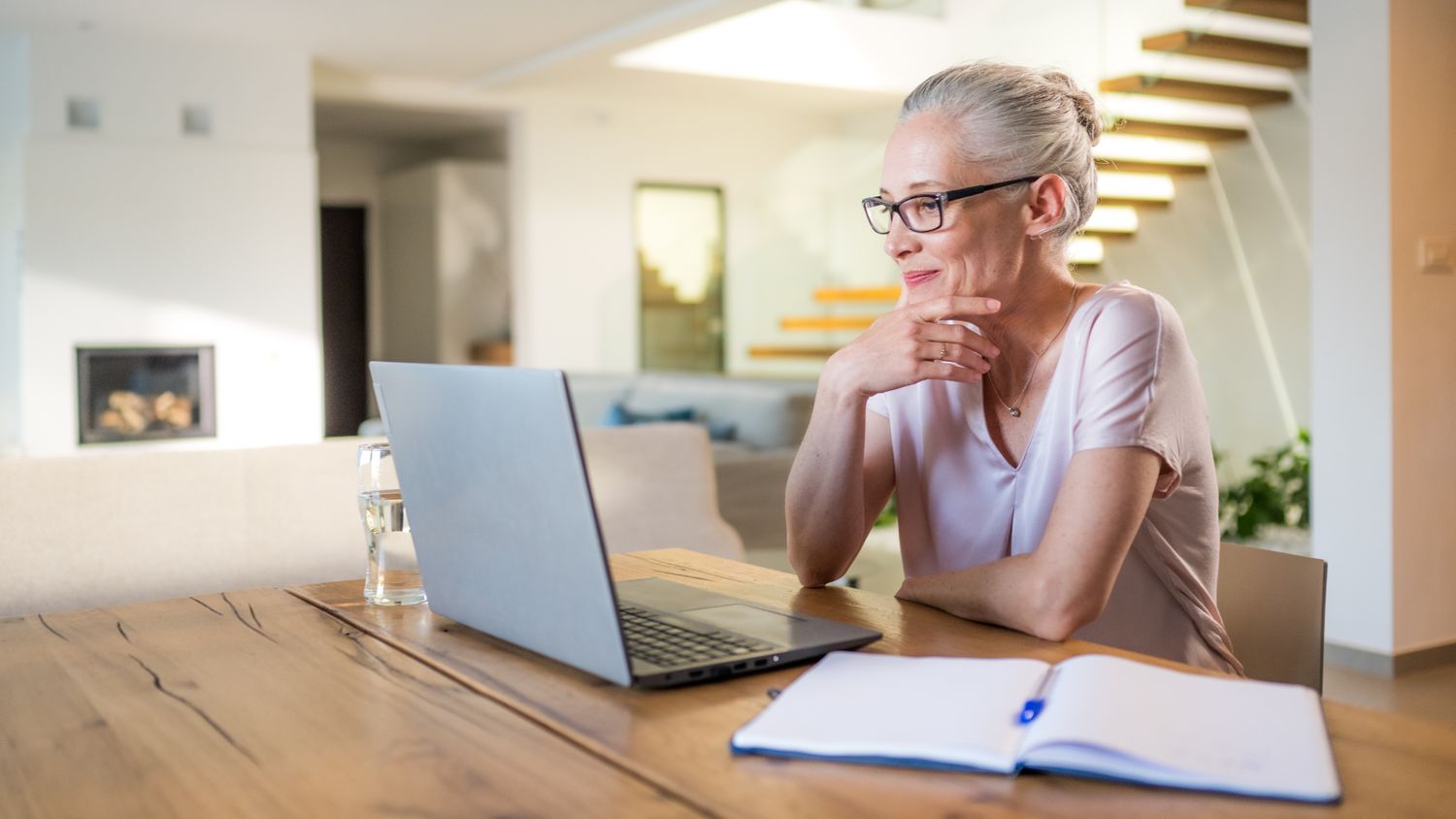 How Your Net Worth Compares to Others With the Same Income—You Might Be Surprised