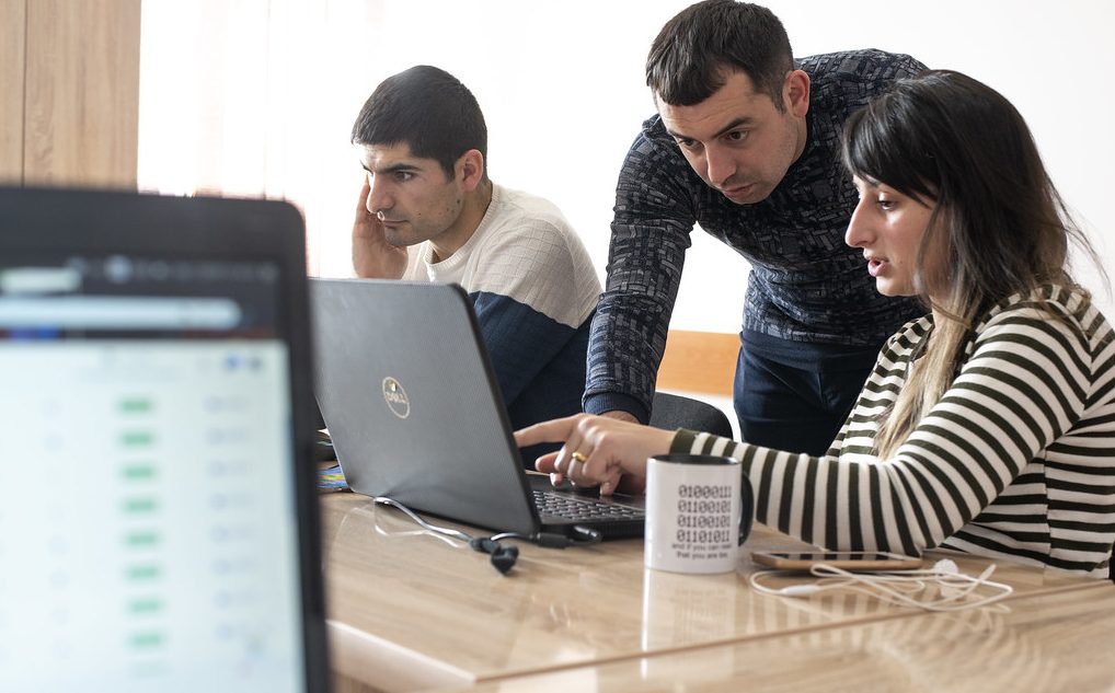 ‘Digital Marketing Essentials’ course now available in Azerbaijani, Armenian, Romanian and Ukrainian