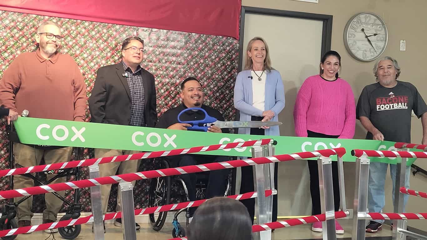 Cox and CPLC open new innovation lab to expand digital access in West Valley