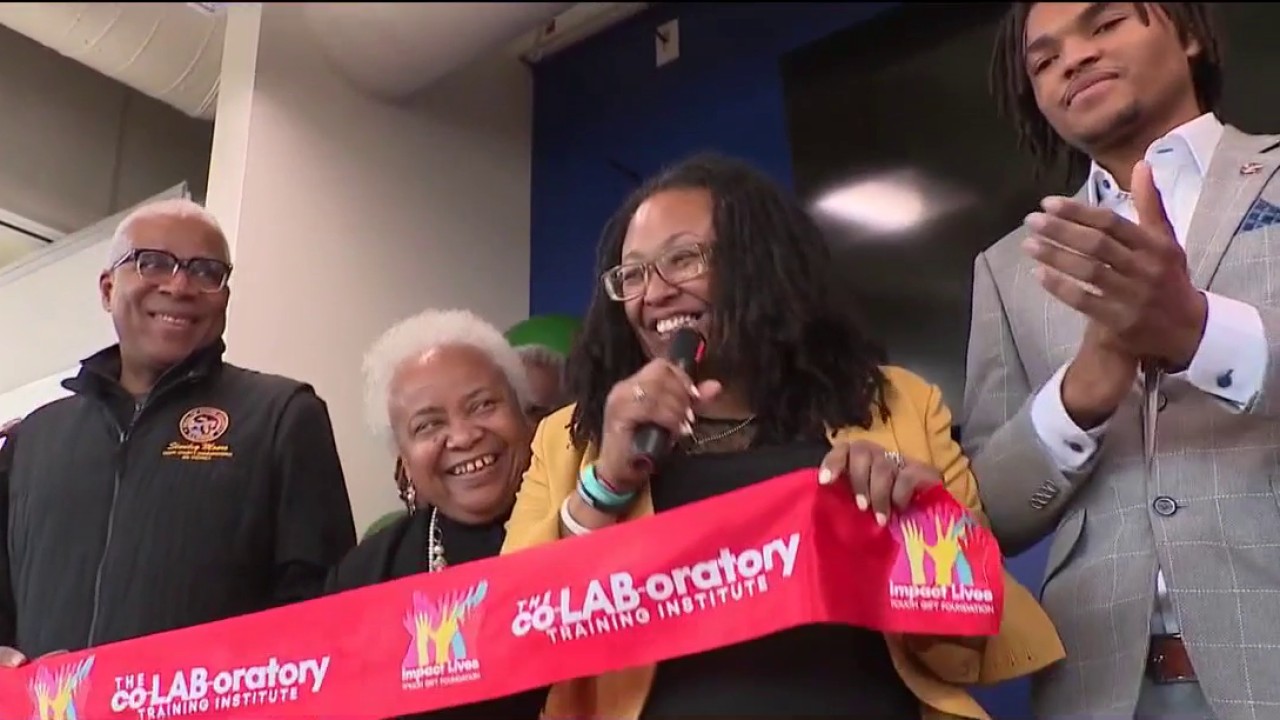 New training institute opens in Chatham to expand career and digital skills access | FOX 32 Chicago