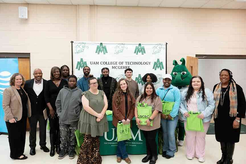 UAM College of Technology-McGehee begins digital literacy program