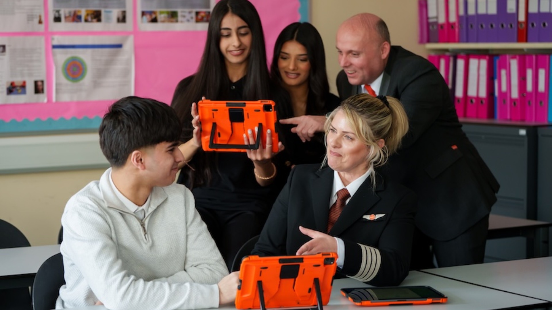 easyJet donates 500 iPads to UK schools to tackle digital poverty
