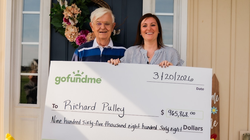 Strangers donate nearly $1 million to viral 78-year-old delivery worker