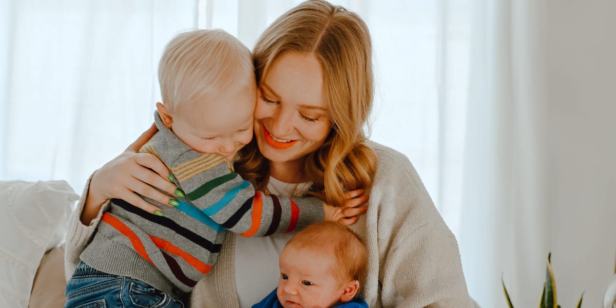 I’m a Stay-at-Home Mom Making up to $1,500 a Week From Side Hustles