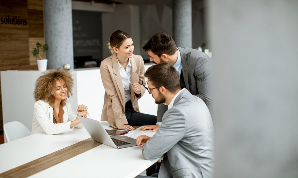 12 Ways to Make Money Using an Online Course Builder