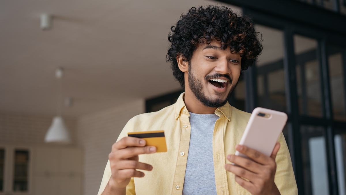 The Best No-Annual-Fee Cards This Week, April 3, 2026