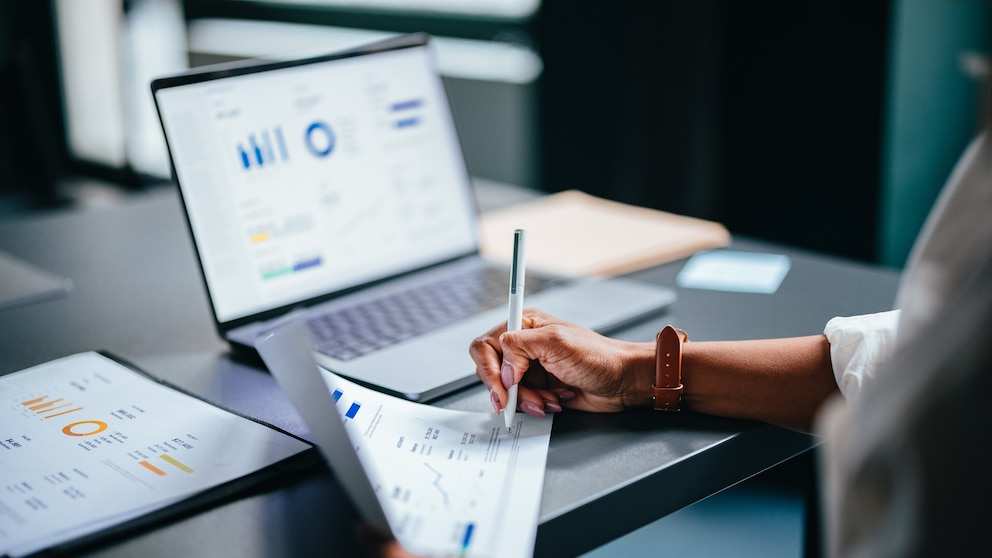 Spring cleaning for your finances: 10 smart money moves to make now