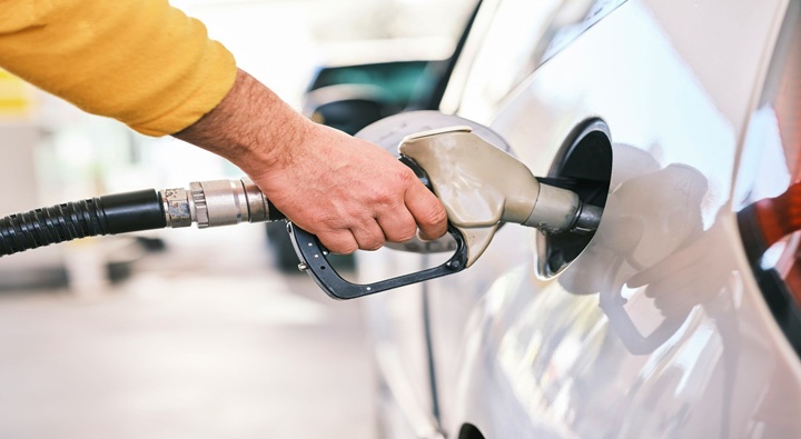 I’M A CAR EXPERT: Here’s how to save money on your fuel