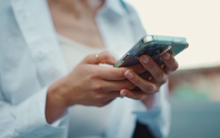 Scrolling to Financial Agency: How Gen Z Navigates Financial Advice on Social Media