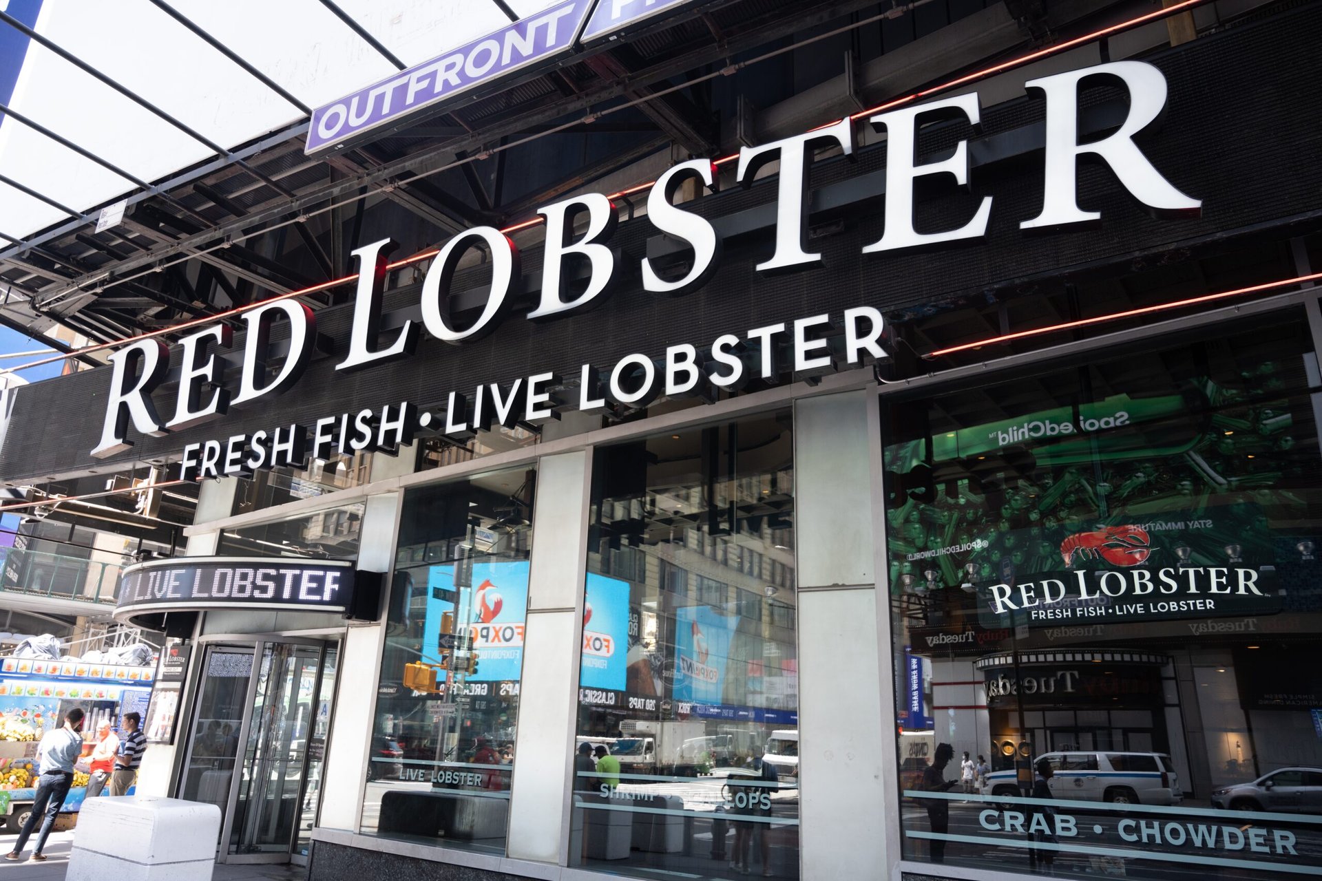 8 Ways to Win at Red Lobster’s, Applebee’s and Olive Garden’s All-You-Can-Eat Comeback